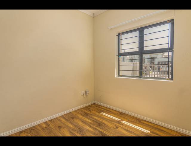 3 BEDROOM FREEHOLD FOR SALE IN PARKLANDS NORTH